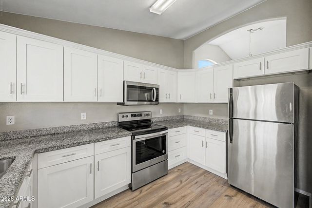 8430 W CORA Lane, Phoenix, AZ 85037