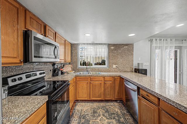 4310 W OCOTILLO Road, Glendale, AZ 85301