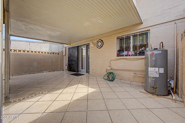 4310 W OCOTILLO Road, Glendale, AZ 85301