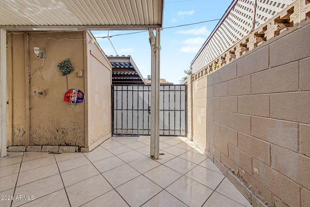 4310 W OCOTILLO Road, Glendale, AZ 85301