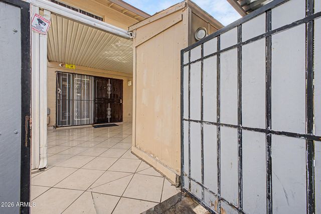 4310 W OCOTILLO Road, Glendale, AZ 85301