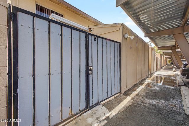 4310 W OCOTILLO Road, Glendale, AZ 85301