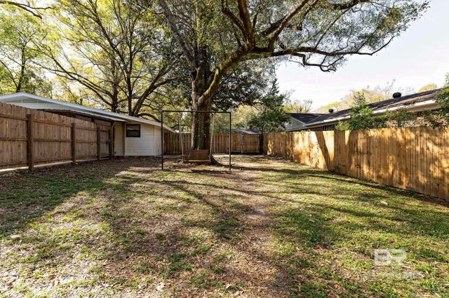 5404 Forest Park Drive, Mobile, AL 36618