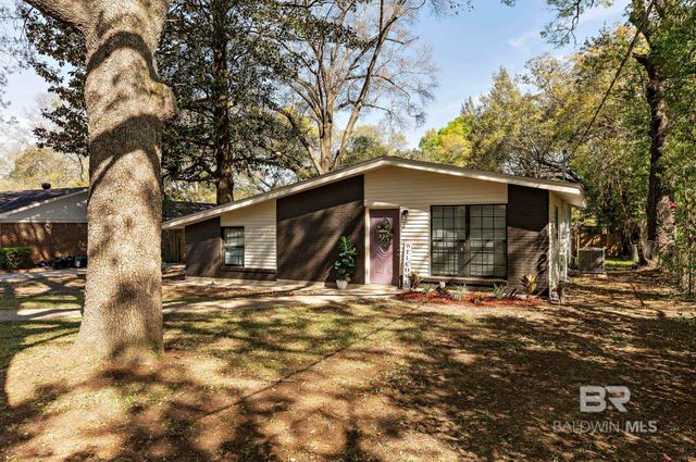 5404 Forest Park Drive, Mobile, AL 36618