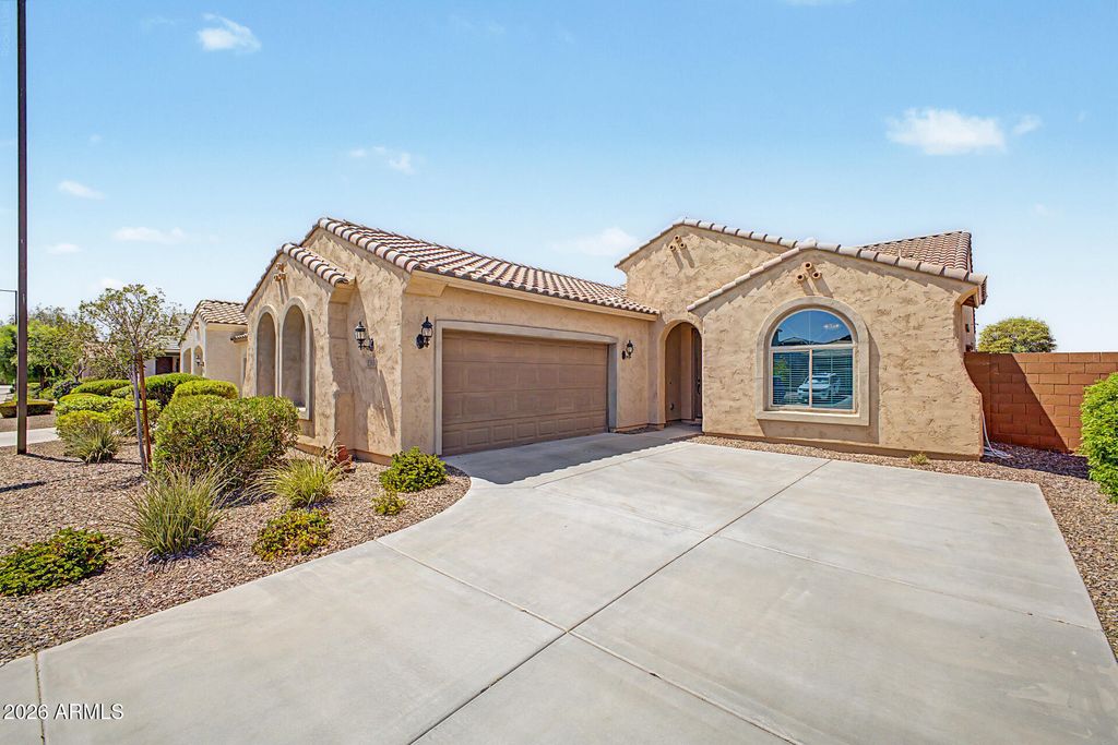 25958 W ORAIBI Drive, Buckeye, AZ 85396 — photo 2