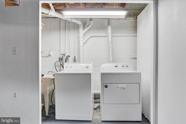 5002 UTAH AVE, Harrisburg, PA 17109