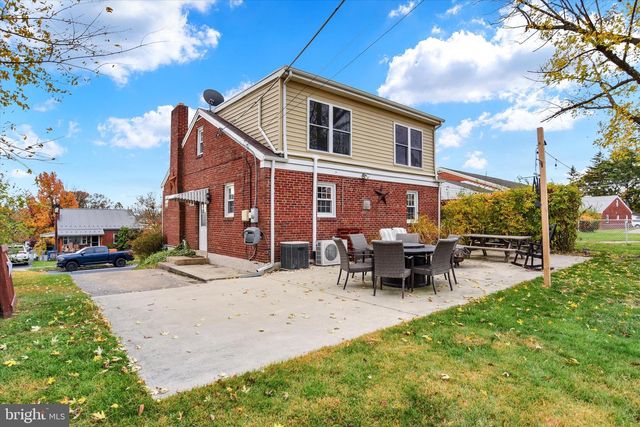 5002 UTAH AVE, Harrisburg, PA 17109