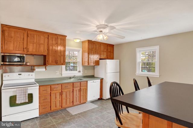 5002 UTAH AVE, Harrisburg, PA 17109