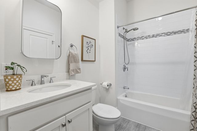 235 Lowell St 6, Somerville, MA 02144