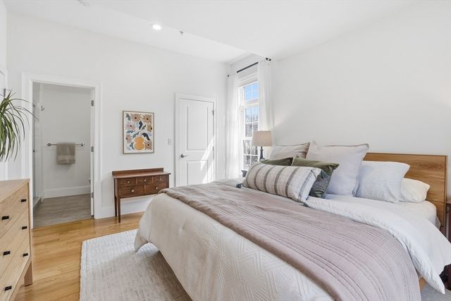 235 Lowell St 6, Somerville, MA 02144