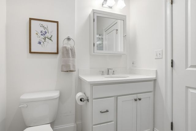 235 Lowell St 6, Somerville, MA 02144