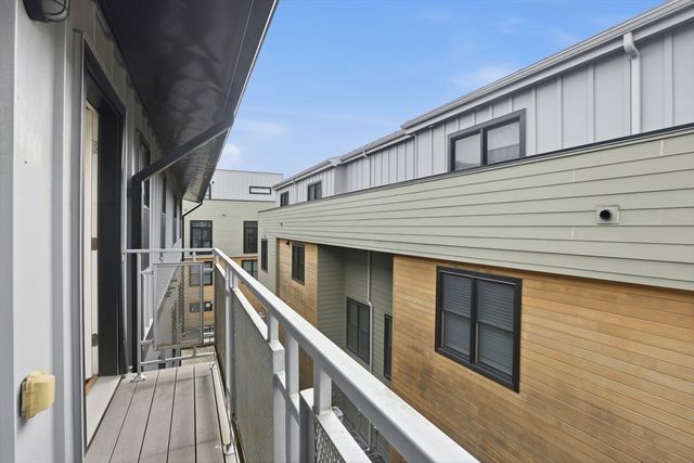 235 Lowell St 6, Somerville, MA 02144