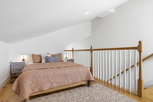 235 Lowell St 6, Somerville, MA 02144