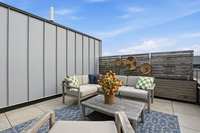 235 Lowell St 6, Somerville, MA 02144