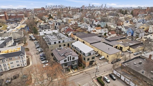 235 Lowell St 6, Somerville, MA 02144