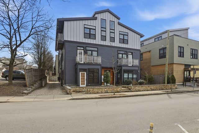 235 Lowell St 6, Somerville, MA 02144