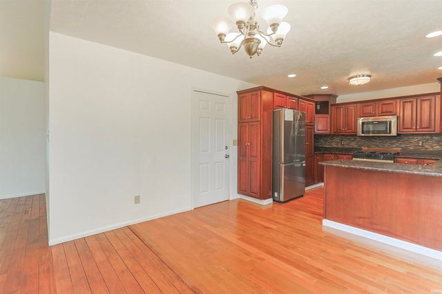 53134 old farm Road, Elkhart, IN 46514