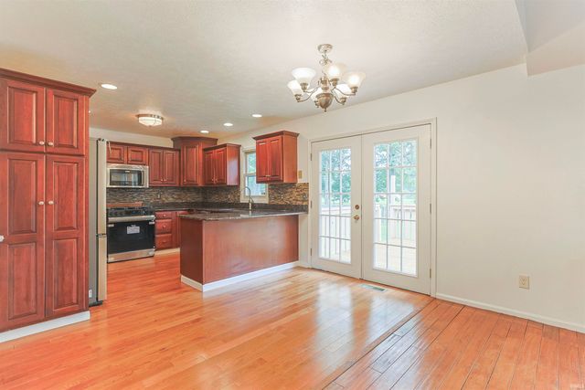 53134 old farm Road, Elkhart, IN 46514
