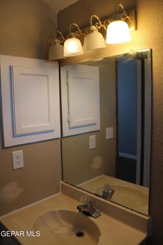 11724 JENNIFER Drive, El Paso, TX 79936