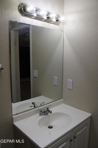 11724 JENNIFER Drive, El Paso, TX 79936