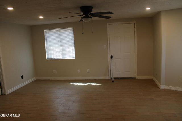 11724 JENNIFER Drive, El Paso, TX 79936