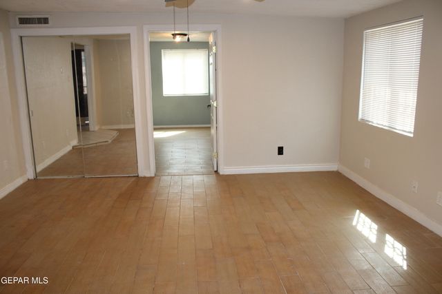 11724 JENNIFER Drive, El Paso, TX 79936