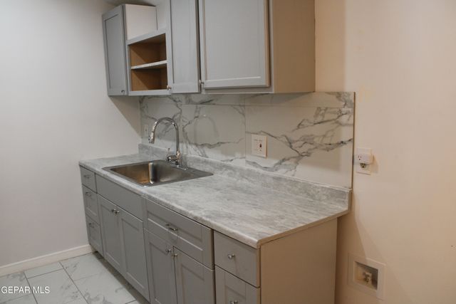 11724 JENNIFER Drive, El Paso, TX 79936