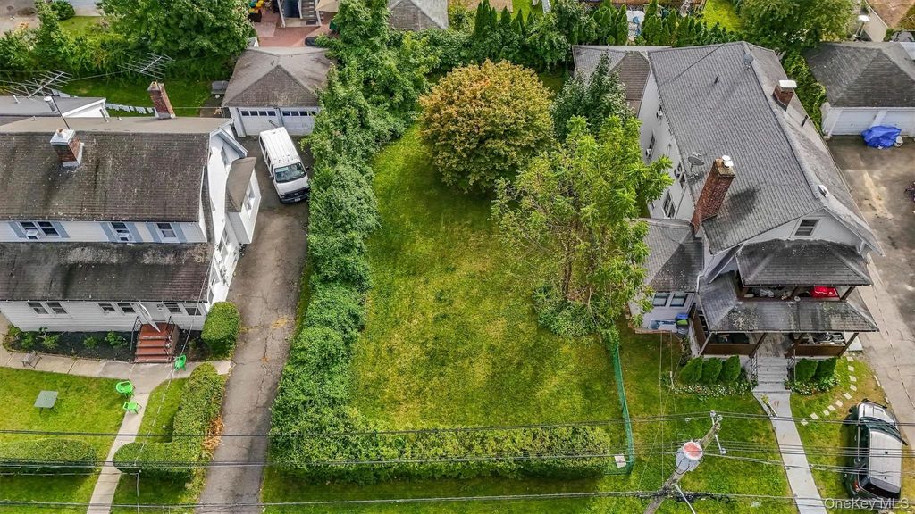 Vacant Florence Avenue, White Plains, NY 10607 — exterior