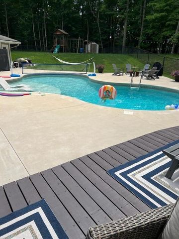 7160 River Valley Drive, Alto, MI 49302