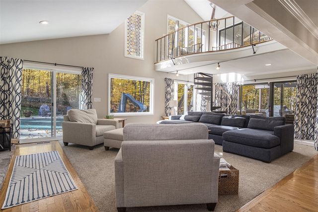 7160 River Valley Drive, Alto, MI 49302