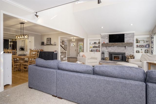 7160 River Valley Drive, Alto, MI 49302