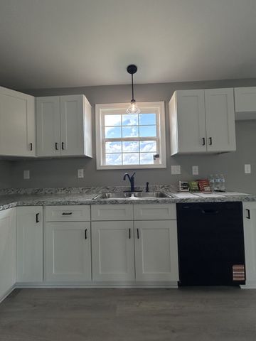 80 Dave O Lane, Loretto, TN 38469