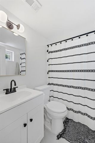 8517 Ava Drive, St Louis, MO 63123