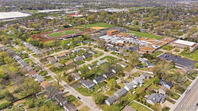 8517 Ava Drive, St Louis, MO 63123