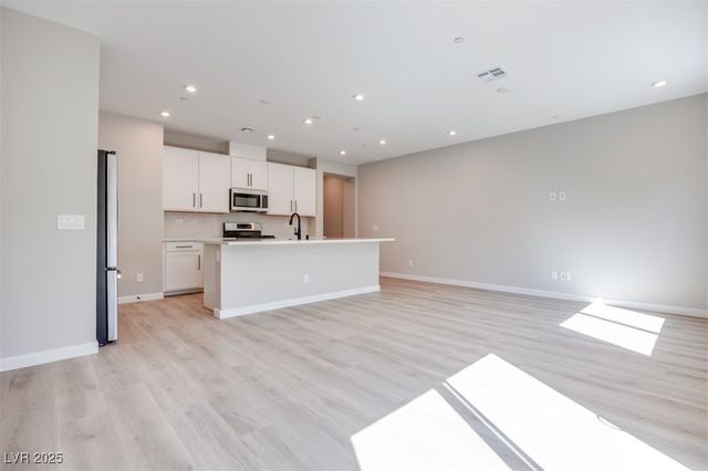 9245 Litvin Street, Las Vegas, NV 89166