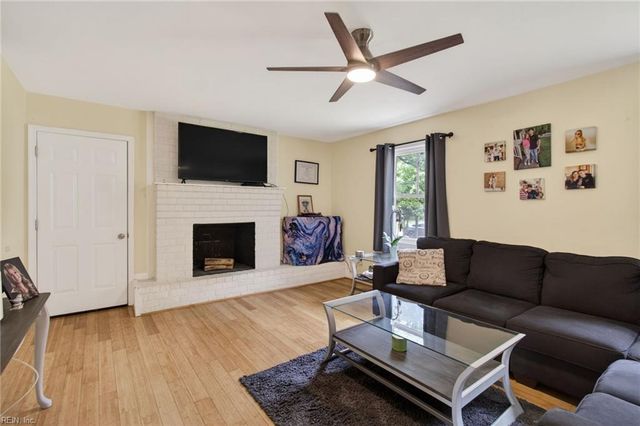 4013 Timberland DR, Portsmouth, VA 23703