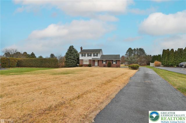 6962 Salinka Square, East Allen Twp, PA 18017