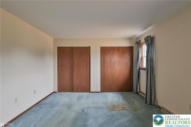 6962 Salinka Square, East Allen Twp, PA 18017