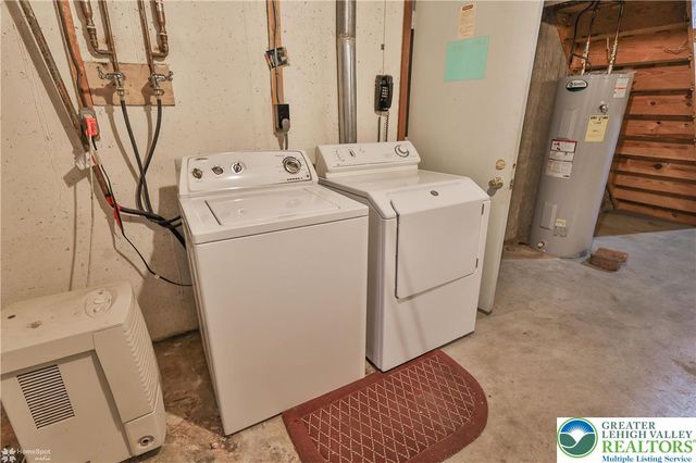 6962 Salinka Square, East Allen Twp, PA 18017