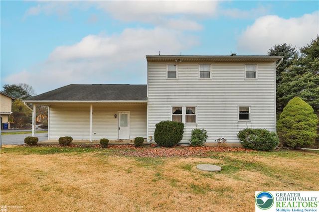 6962 Salinka Square, East Allen Twp, PA 18017