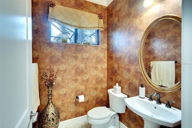 15512 LEVEN LINKS PLACE, Lakewood Ranch, FL 34202