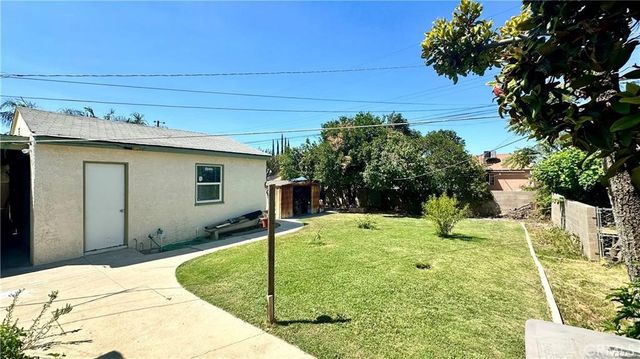 1405 Chester Avenue, Bakersfield, CA 93301
