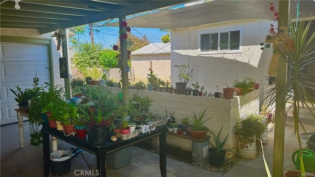 1405 Chester Avenue, Bakersfield, CA 93301
