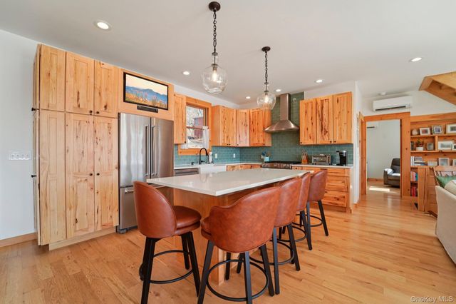 1 Deer Trail S, Greenwood Lake, NY 10925
