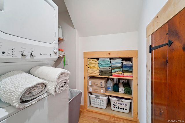 1 Deer Trail S, Greenwood Lake, NY 10925