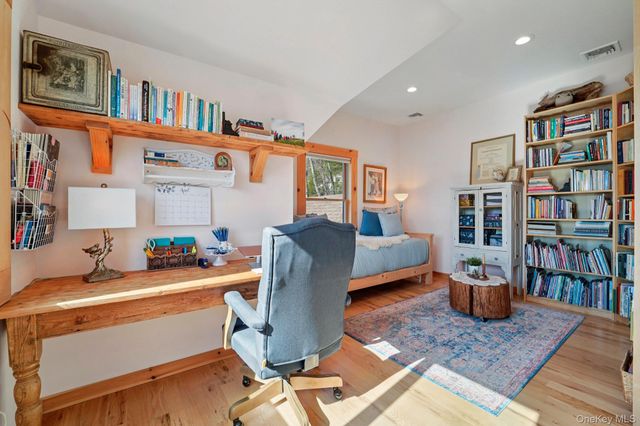1 Deer Trail S, Greenwood Lake, NY 10925