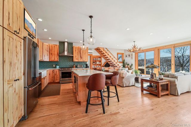 1 Deer Trail S, Greenwood Lake, NY 10925