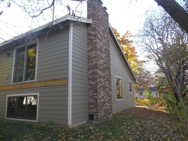 379 3rd Street NW, Forest Lake, MN 55025