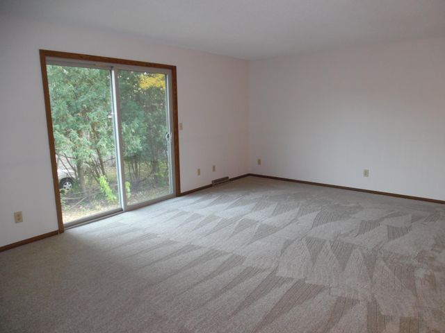 379 3rd Street NW, Forest Lake, MN 55025