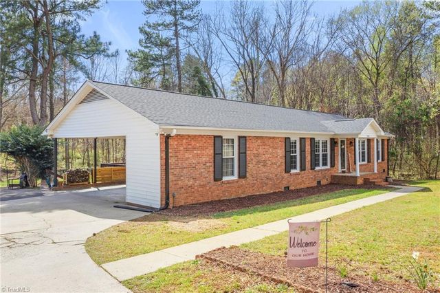 2302 Beaverbrook Drive, Greensboro, NC 27406